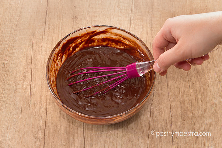 Chocolate-ganache-stirring-Pastry-Maestra-chef-Tereza-Alabanda
