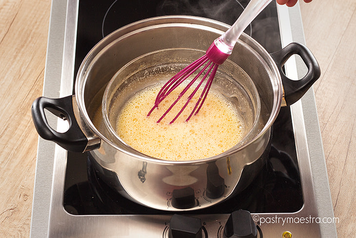 Cooking Lemon Curd on bain-marie, Pastry Maestra