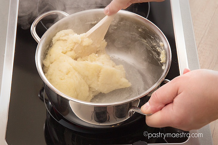 Pate a choux, cooking the dough, Pastry Maestra