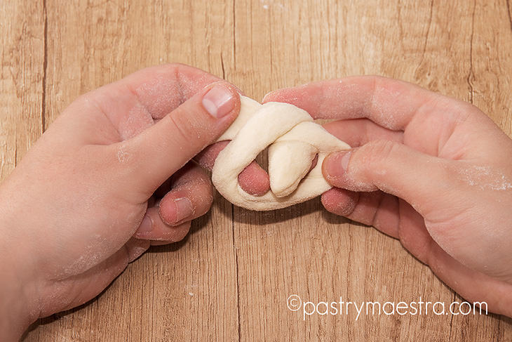 Shaping Kaiser Rolls, Pastry Maestra