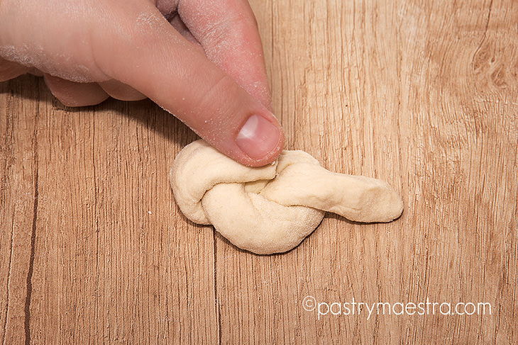 Shaping Kaiser Rolls, Pastry Maestra