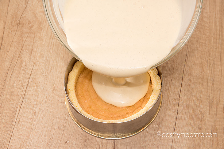 Charlotte, pouring bavarois, Pastry Maestra