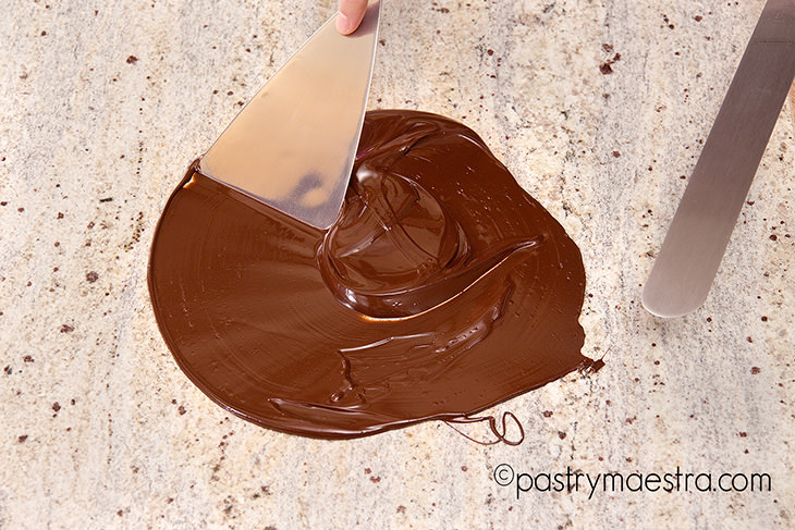 How to Temper Chocolate-Tabling, Pastry Maestra