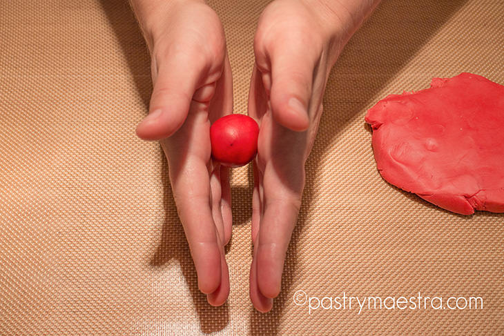 Fondant Rose-making a bud Pastry Maestra