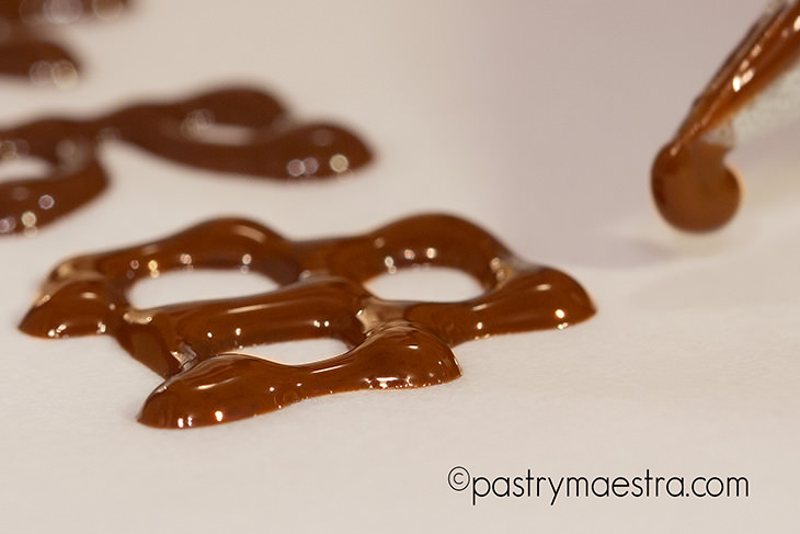 Tempered Chocolate Decorations, Pastry Maestra