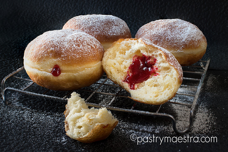 Krapfen, Pastry Maestra