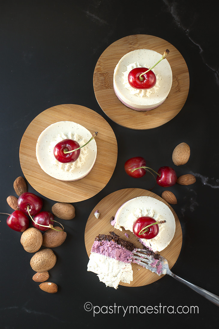 Raw Cherry and White Chocolate Mini Cakes, Pastry Maestra
